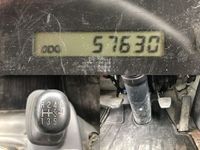 いすゞエルフ平ボディ小型（2t・3t）[写真32]