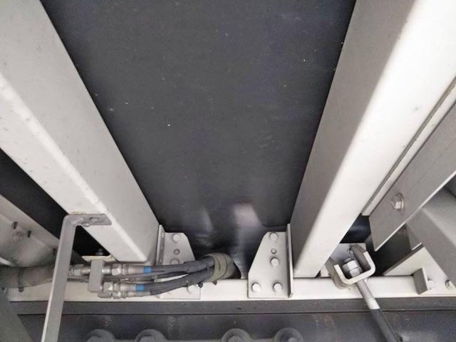 UDトラックスクオンアルミウイング大型（10t）[写真10]