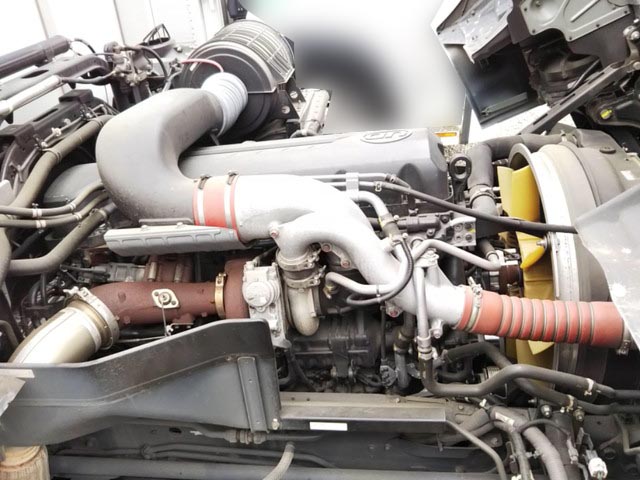 UDトラックスクオンアルミウイング大型（10t）[写真17]