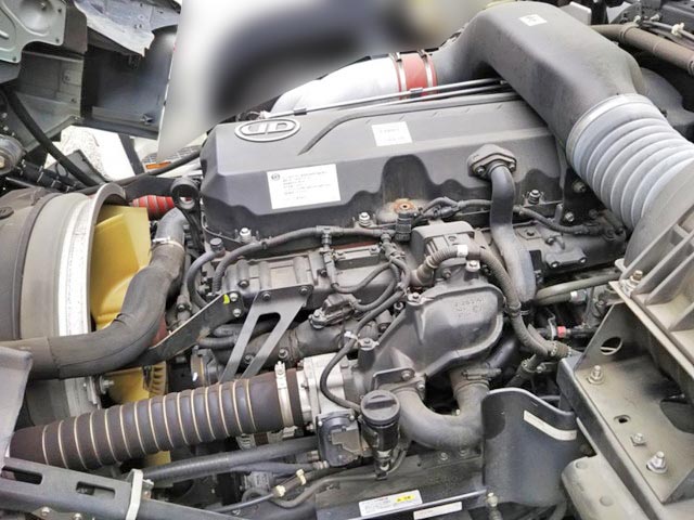 UDトラックスクオンアルミウイング大型（10t）[写真18]