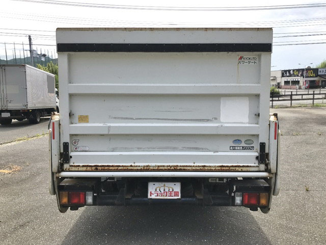 いすゞエルフ平ボディ小型（2t・3t）[写真10]