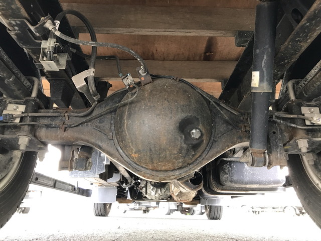 いすゞエルフ平ボディ小型（2t・3t）[写真22]