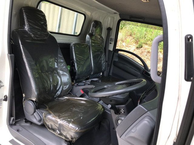 いすゞエルフ平ボディ小型（2t・3t）[写真28]