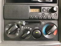 いすゞエルフ平ボディ小型（2t・3t）[写真34]