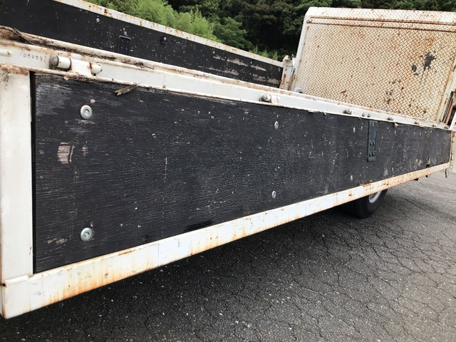 いすゞエルフ平ボディ小型（2t・3t）[写真07]