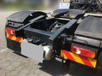 UDトラックスクオントレーラーヘッド（トラクターヘッド）大型（10t）[写真11]