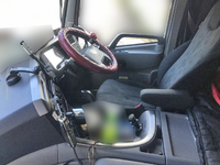 UDトラックスクオントレーラーヘッド（トラクターヘッド）大型（10t）[写真26]