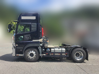 UDトラックスクオントレーラーヘッド（トラクターヘッド）大型（10t）[写真05]