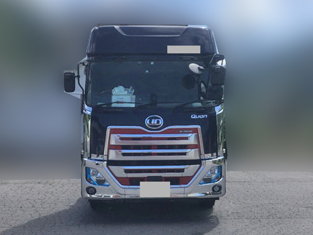 UDトラックスクオントレーラーヘッド（トラクターヘッド）大型（10t）[写真07]