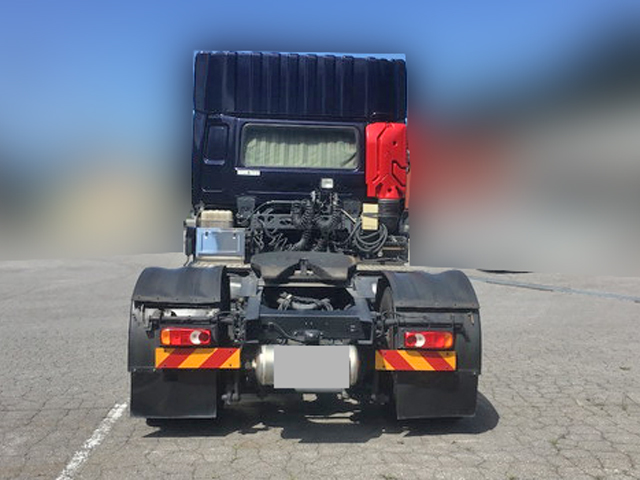 UDトラックスクオントレーラーヘッド（トラクターヘッド）大型（10t）[写真08]