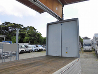 UDトラックスコンドル冷蔵冷凍ウイング中型（4t）[写真11]