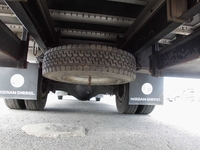 UDトラックスコンドル冷蔵冷凍ウイング中型（4t）[写真15]