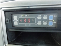 UDトラックスコンドル冷蔵冷凍ウイング中型（4t）[写真36]