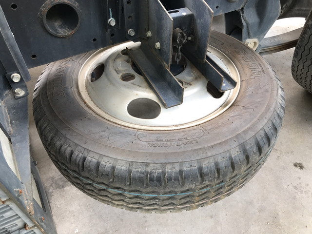 三菱ふそうキャンターダンプ小型（2t・3t）[写真18]