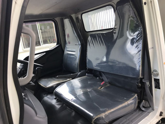 三菱ふそうキャンターダンプ小型（2t・3t）[写真25]