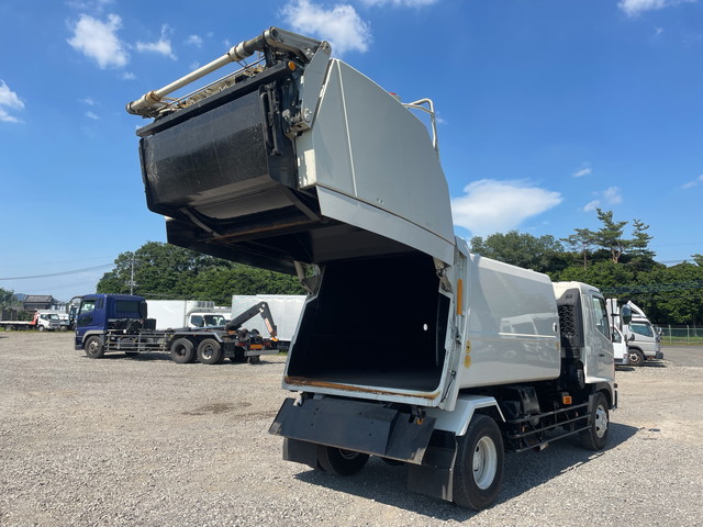 日野レンジャーパッカー車（塵芥車）増トン（6t・8t）[写真12]