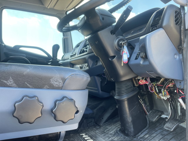 日野レンジャーパッカー車（塵芥車）増トン（6t・8t）[写真31]