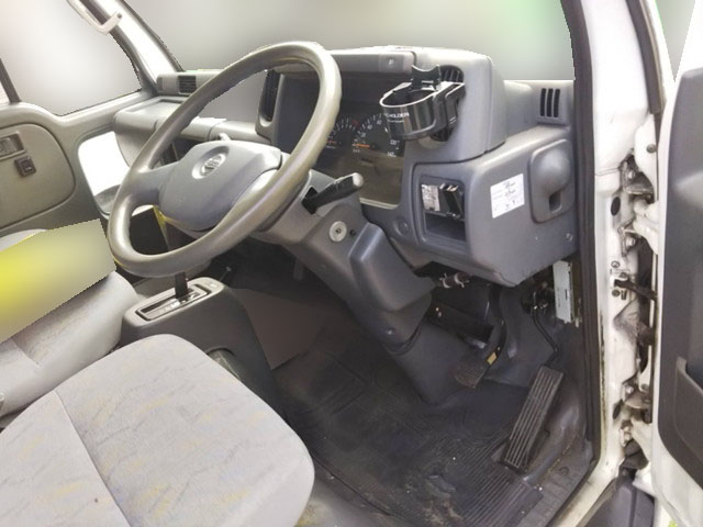 日産アトラス幌車小型（2t・3t）[写真18]