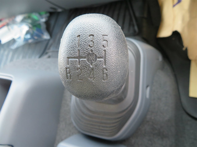 いすゞフォワード冷凍車（冷蔵車）中型（4t）[写真17]