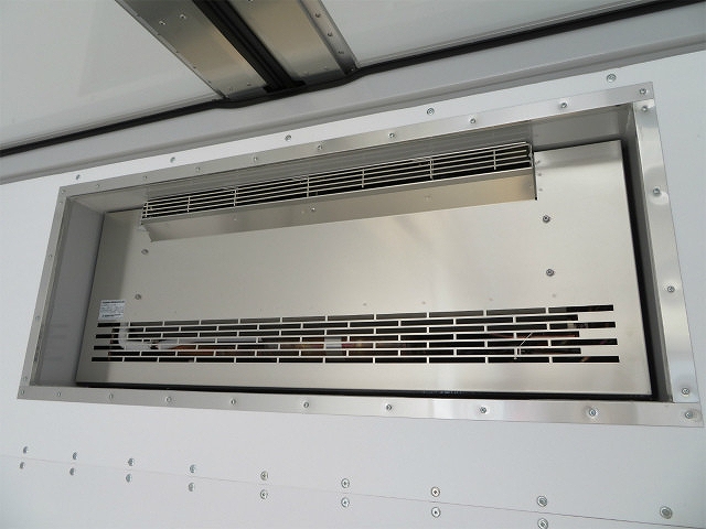 いすゞフォワード冷凍車（冷蔵車）中型（4t）[写真21]