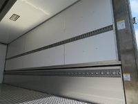 いすゞフォワード冷凍車（冷蔵車）中型（4t）[写真23]