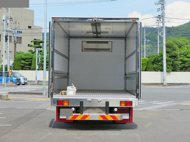 いすゞフォワード冷凍車（冷蔵車）中型（4t）[写真08]