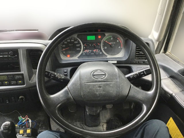 日野レンジャーダンプ中型（4t）[写真25]