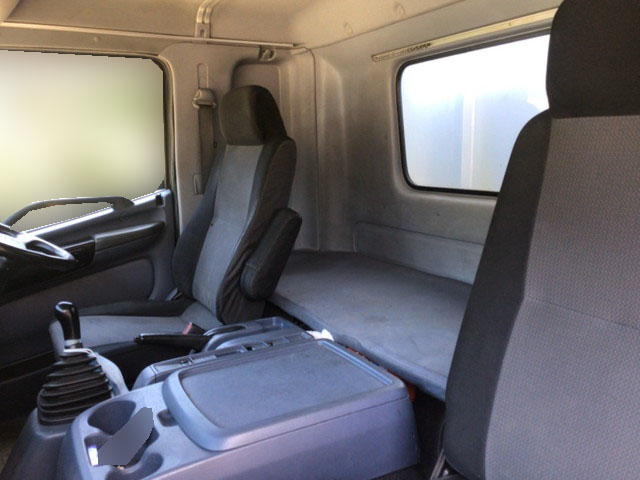 日野レンジャーアルミウイング中型（4t）[写真25]