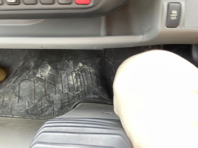 日野デュトロ平ボディ小型（2t・3t）[写真24]