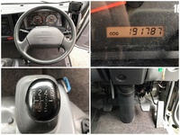 いすゞエルフアルミブロック小型（2t・3t）[写真34]