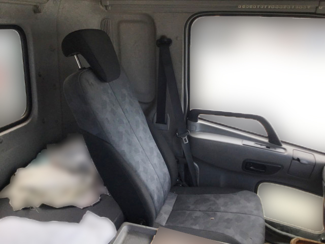 UDトラックスコンドルアームロール増トン（6t・8t）[写真21]