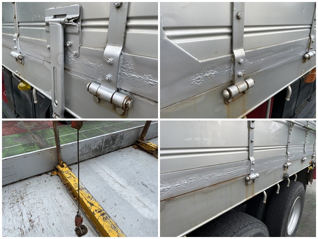 UDトラックスクオンユニック4段大型（10t）[写真12]