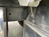 UDトラックスクオンユニック4段大型（10t）[写真14]