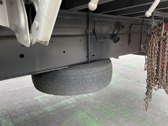 UDトラックスクオンユニック4段大型（10t）[写真16]