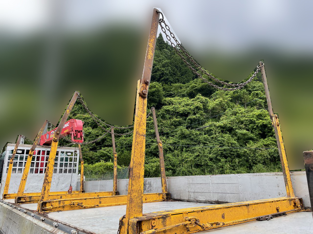 UDトラックスクオンユニック4段大型（10t）[写真06]