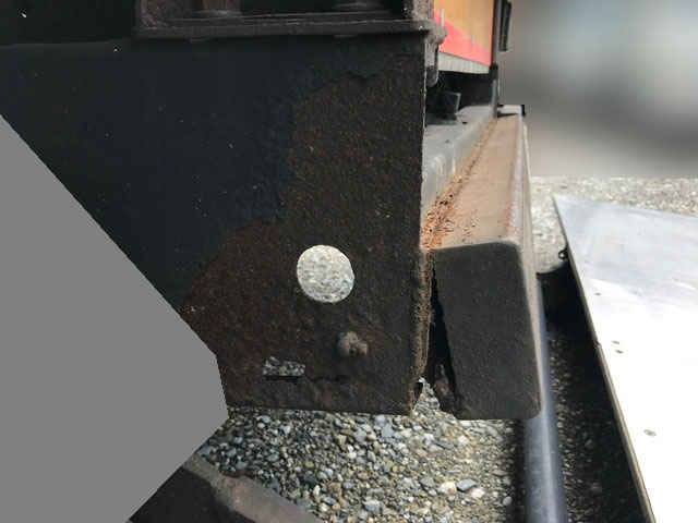 いすゞフォワードアルミバン中型（4t）[写真13]