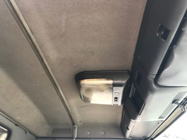 いすゞフォワードアルミバン中型（4t）[写真20]