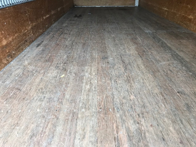 いすゞフォワードアルミバン中型（4t）[写真09]