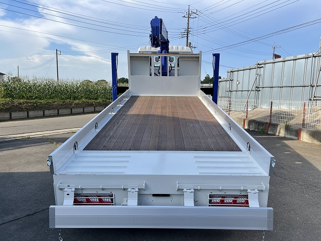 いすゞフォワードセルフクレーン4段増トン（6t・8t）[写真17]