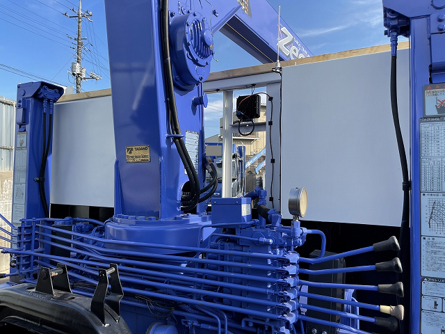 いすゞフォワードセルフクレーン4段増トン（6t・8t）[写真26]