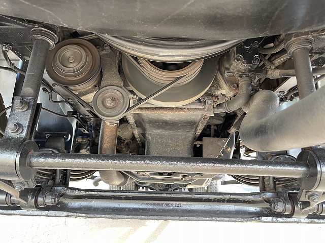 いすゞフォワードセルフクレーン4段増トン（6t・8t）[写真08]