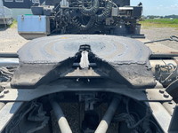 UDトラックスクオントレーラーヘッド（トラクターヘッド）大型（10t）[写真10]