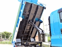 いすゞギガダンプ大型（10t）[写真11]