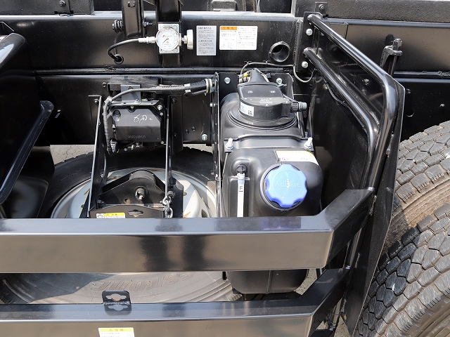 いすゞギガダンプ大型（10t）[写真27]