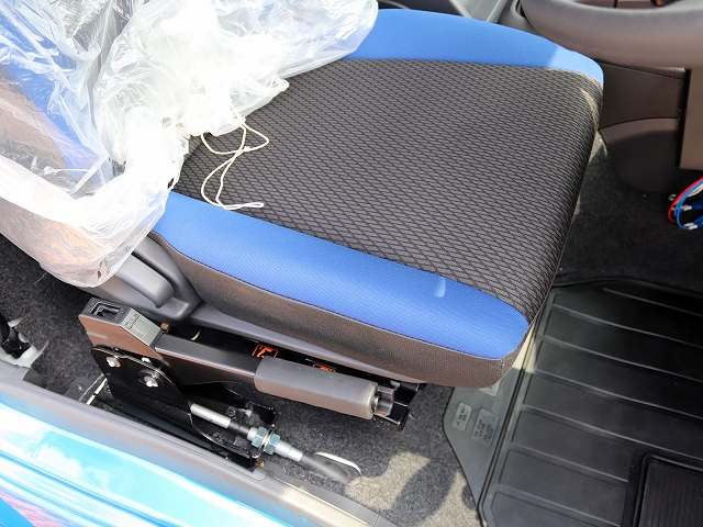 いすゞギガダンプ大型（10t）[写真32]