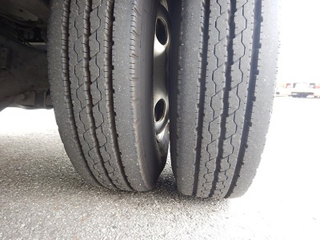 日野デュトロアルミバン小型（2t・3t）[写真36]