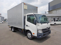 日野デュトロアルミバン小型（2t・3t）[写真03]