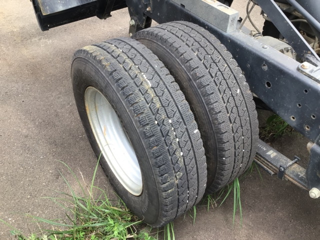 いすゞエルフダンプ小型（2t・3t）[写真14]