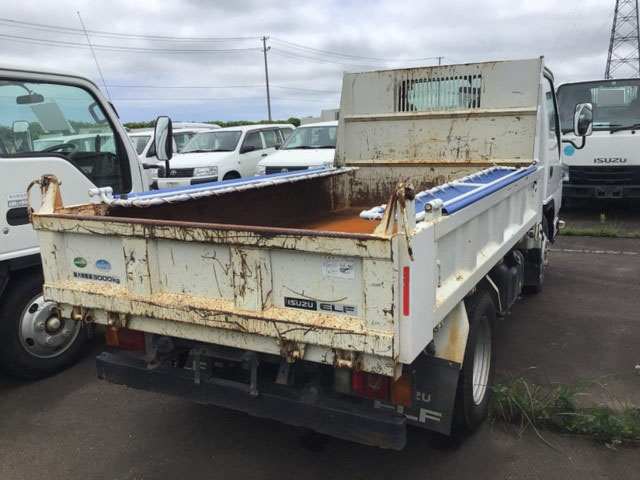 いすゞエルフダンプ小型（2t・3t）[写真04]