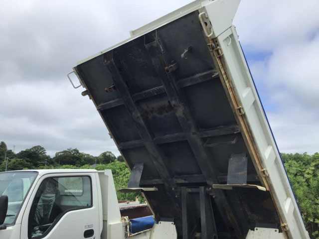 いすゞエルフダンプ小型（2t・3t）[写真09]